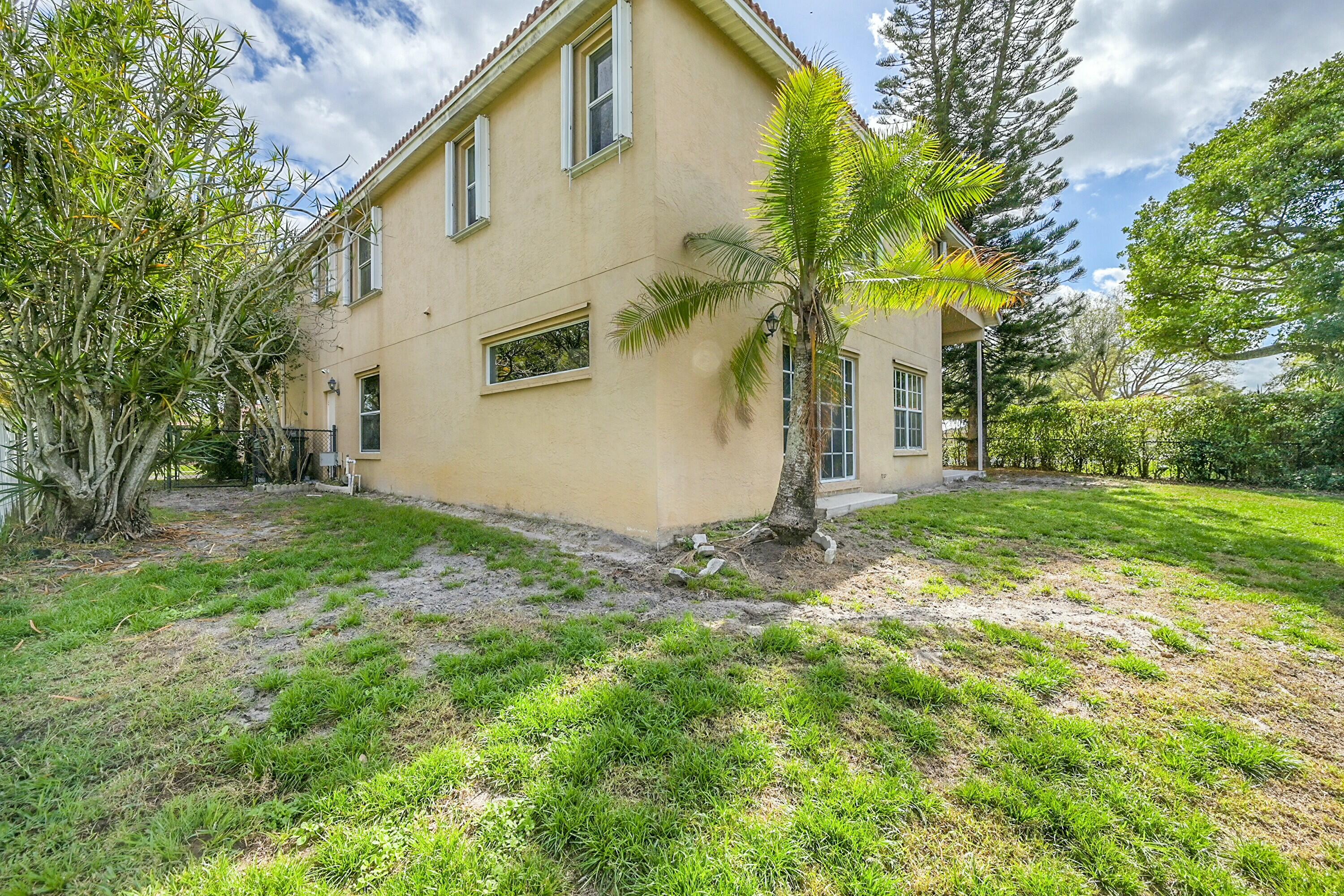 106 East Lee Road Delray Beach, FL 33445 - Photo 48 of 57 Backyard