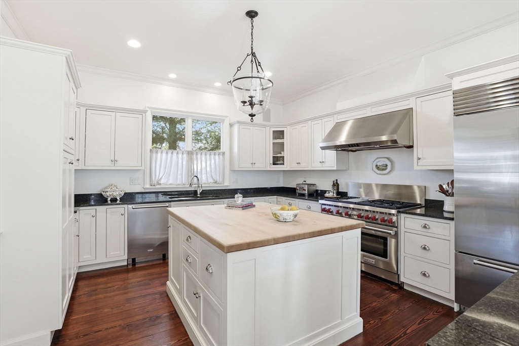 84 Elm Street Cohasset, MA 02025 - Photo 12 of 42