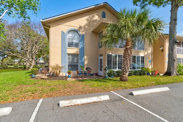 $195,900 | 681 Wellington Station Boulevard, Unit 4, Ormond Beach, FL 32174
