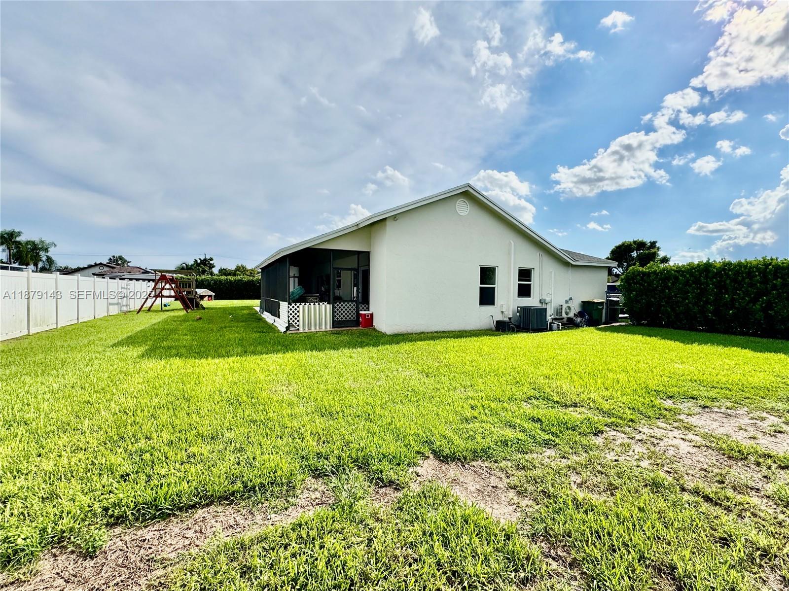 1635 Northwest 15th Terrace Homestead, FL 33030 - Photo 21 of 23