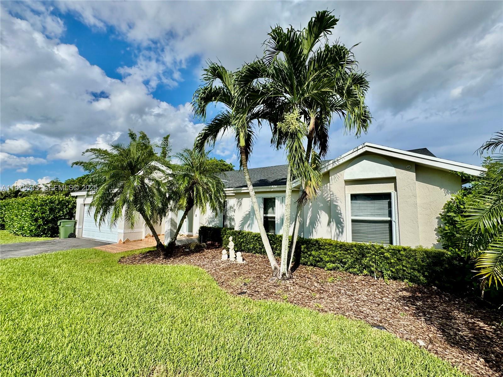 1635 Northwest 15th Terrace Homestead, FL 33030 - Photo 7 of 23