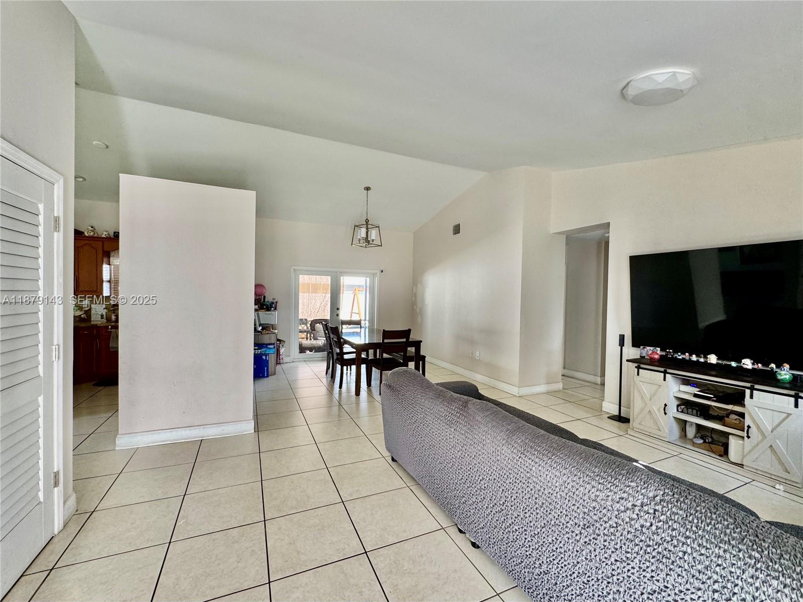 1635 Northwest 15th Terrace Homestead, FL 33030 - Photo 8 of 23