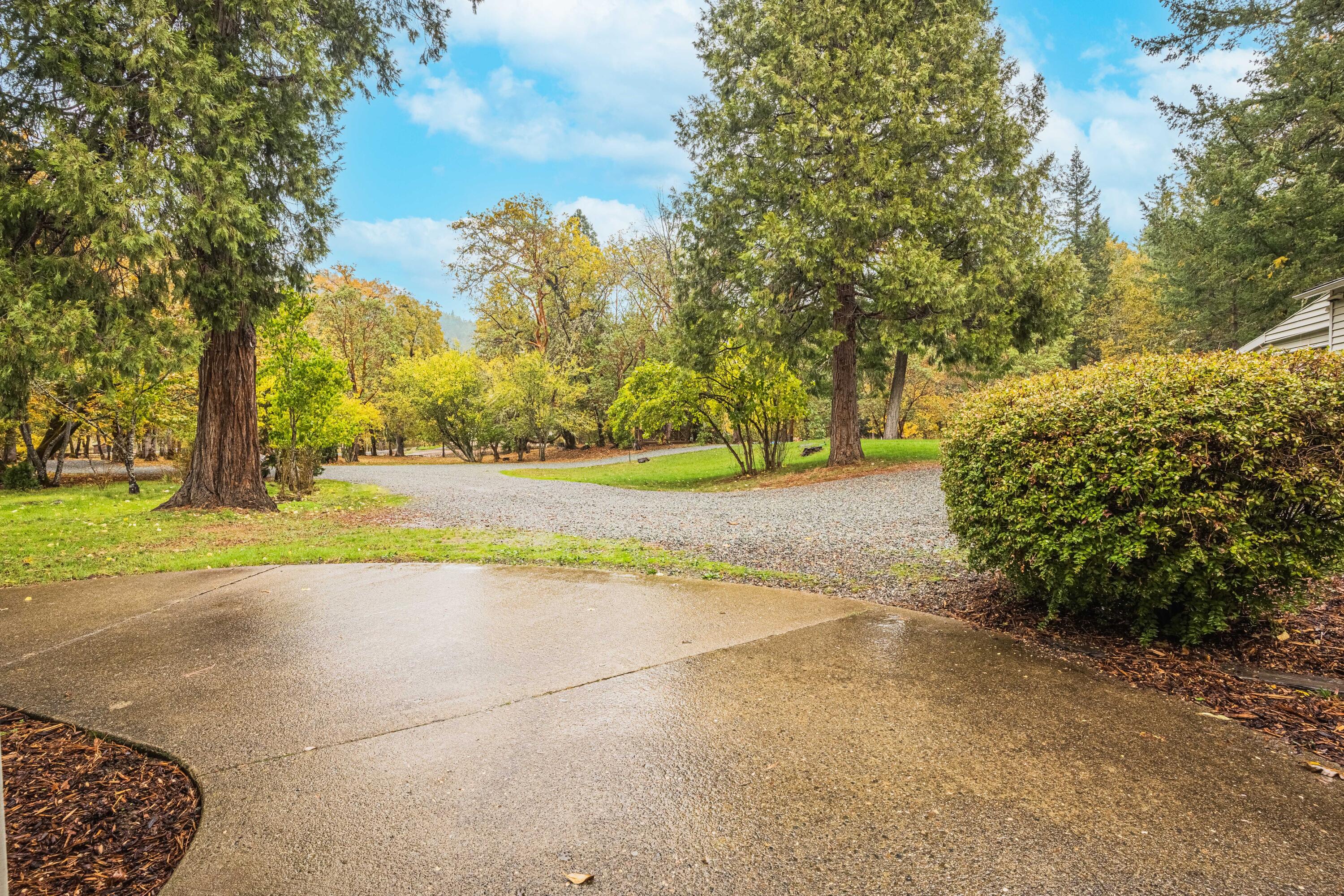 111 Marble Mountain Road Grants Pass, OR 97527 - Photo 28 of 45 28