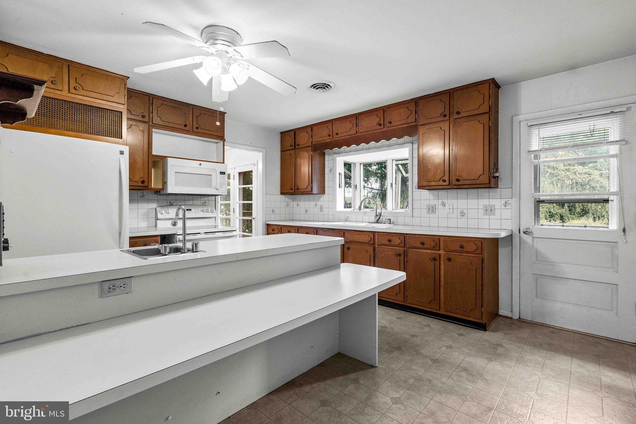9201 Gue Road Damascus, MD 20872 - Photo 16 of 45