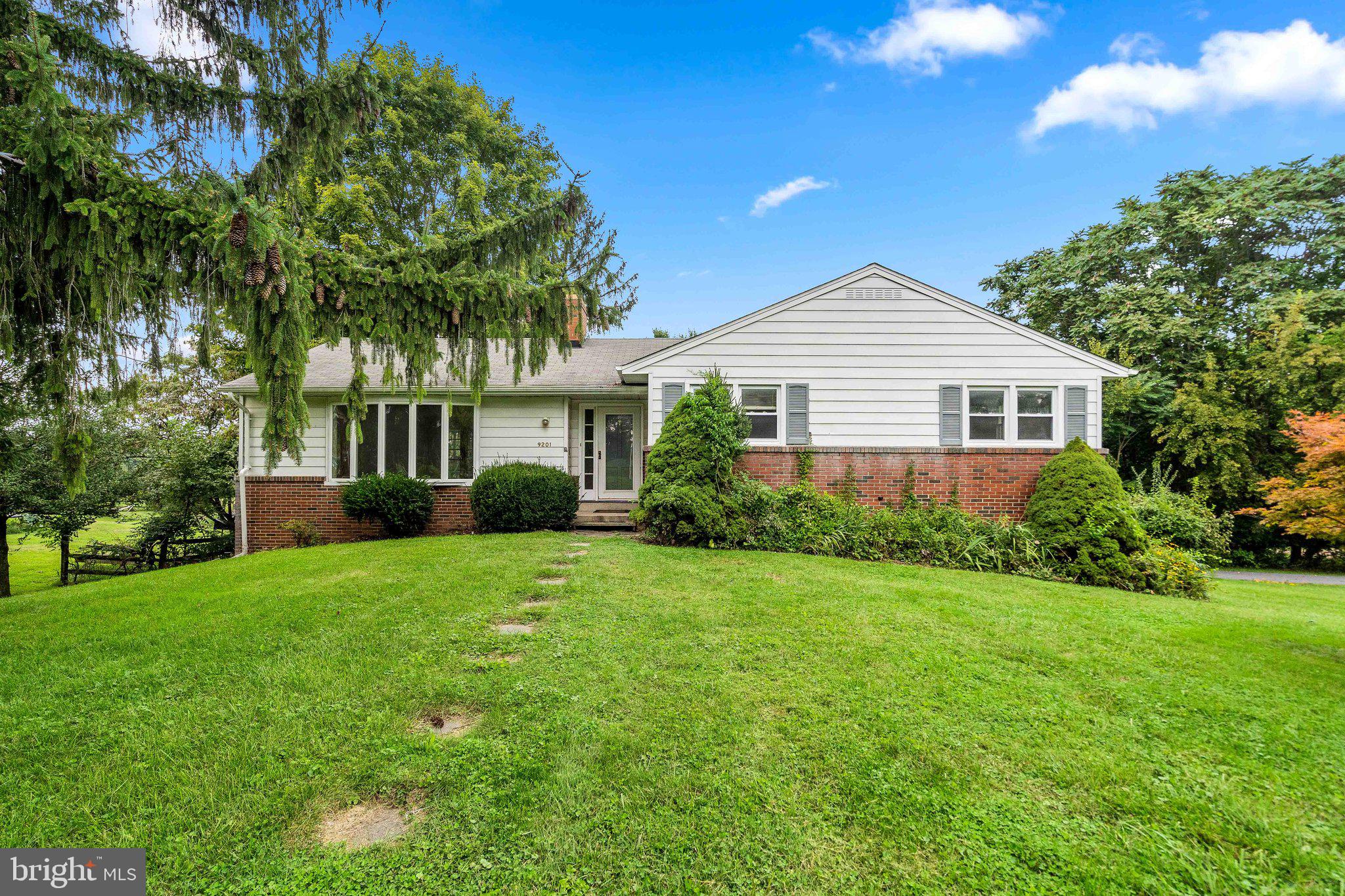 9201 Gue Road Damascus, MD 20872 - Photo 2 of 45