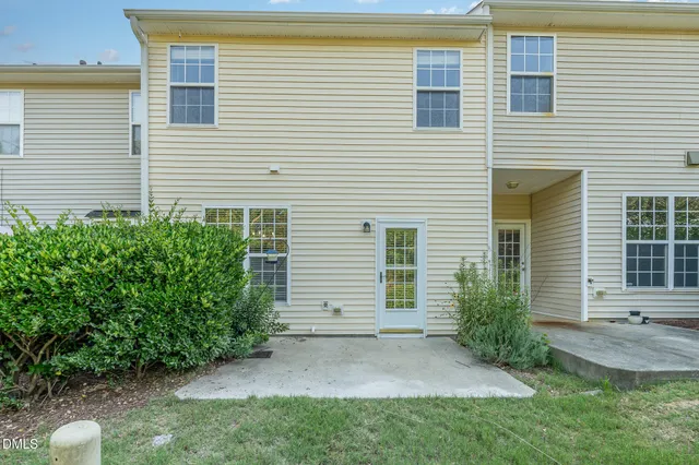 $1,800 | 956 Shining Wire Way, Morrisville, NC 27560