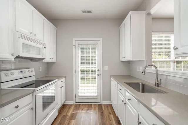 $1,800 | 956 Shining Wire Way, Morrisville, NC 27560