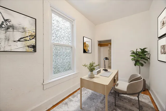 $319,900 | 2321 West 18th Place, Chicago, IL 60608