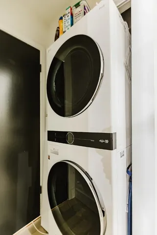 $2,100 | 909 Reinli Street, Unit 102, Austin, TX 78751