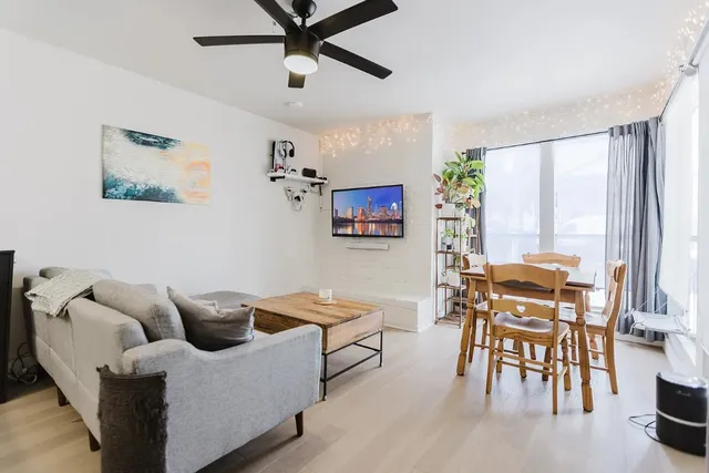 $2,100 | 909 Reinli Street, Unit 102, Austin, TX 78751