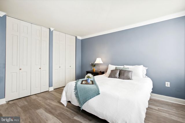 $299,900 | 801 North Pitt Street, Unit 1001, Alexandria, VA 22314