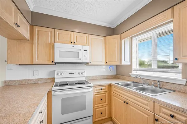 $154,000 | 187 Southeast Village Drive, Port St. Lucie, FL 34952
