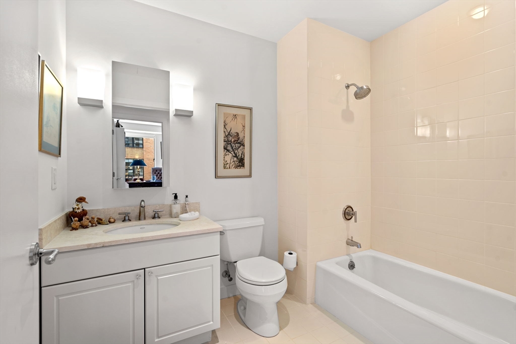 80 Broad Street, Unit 1002 Boston, MA 02110 - Photo 19 of 28