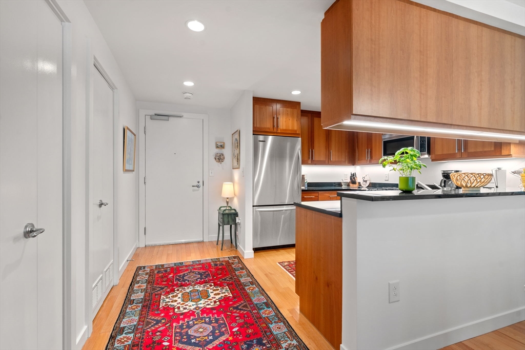 80 Broad Street, Unit 1002 Boston, MA 02110 - Photo 7 of 28