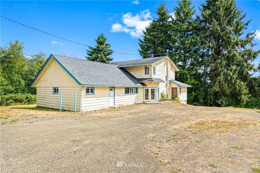 1301 Andrew Street Raymond, WA 98577 - Photo 1 of 18 Gallery Image 1