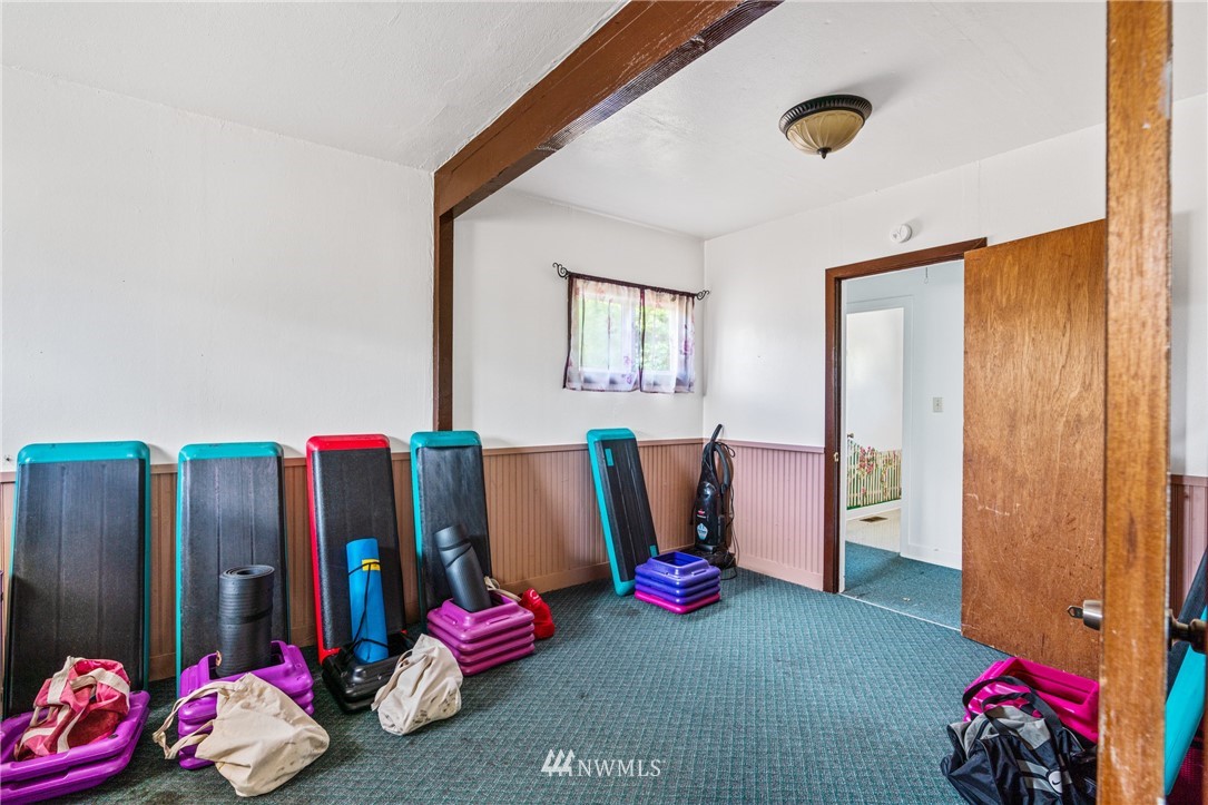1301 Andrew Street Raymond, WA 98577 - Photo 9 of 18 Gallery Image 9