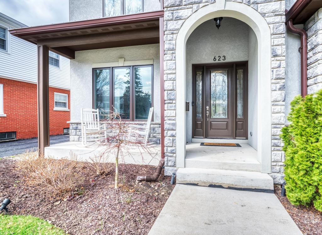 623 East Avenue Park Ridge, IL 60068 - Photo 2 of 46 Gallery Image 2