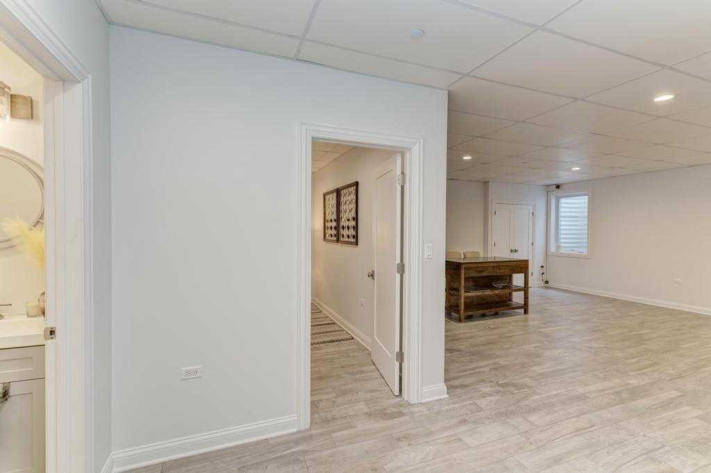 623 East Avenue Park Ridge, IL 60068 - Photo 35 of 46 Gallery Image 35
