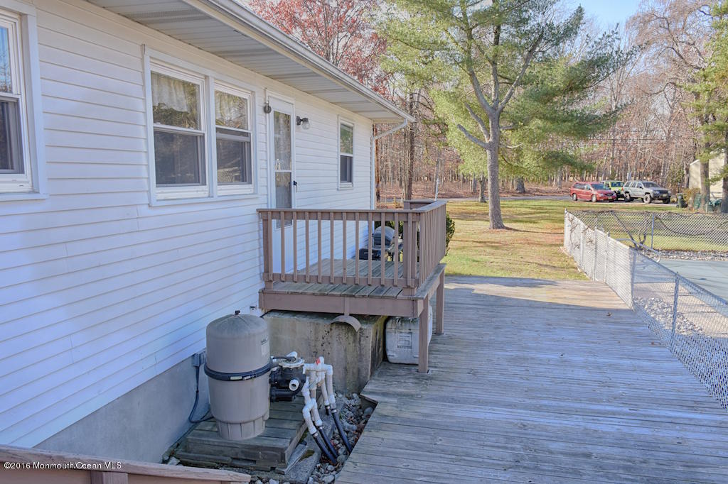 76 East Fish Road Jackson, NJ 08527 - Photo 38 of 38 Porch into Kitchen from Back of House