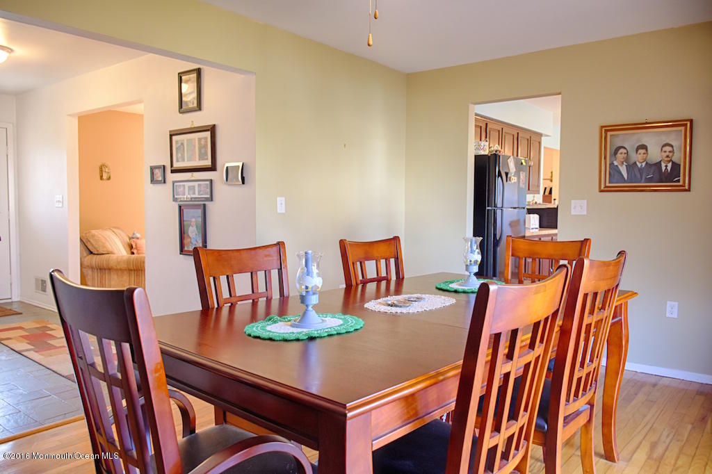 76 East Fish Road Jackson, NJ 08527 - Photo 4 of 38 023