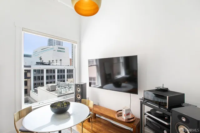 $3,100 | 74 New Montgomery Street, Unit 609, San Francisco, CA 94105