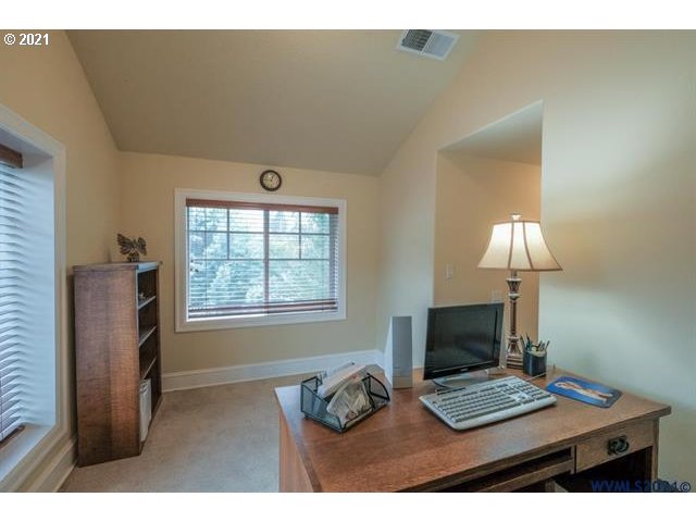 6249 Southwest Timber Ridge Drive Corvallis, OR 97333 - Photo 15 of 32 Gallery Image 15