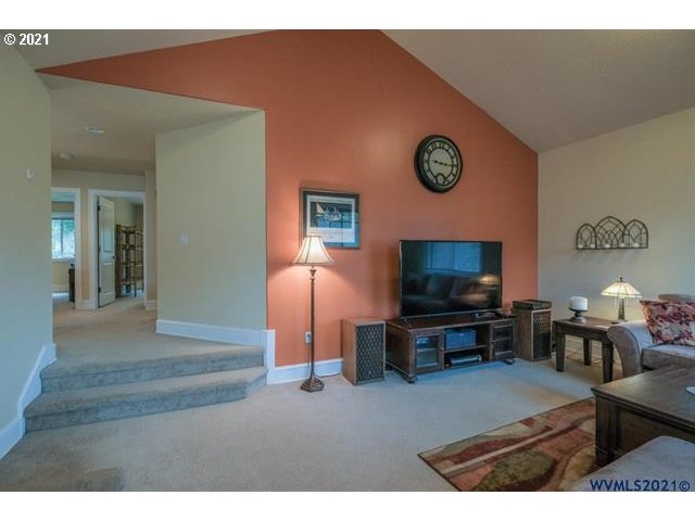 6249 Southwest Timber Ridge Drive Corvallis, OR 97333 - Photo 17 of 32 Gallery Image 17