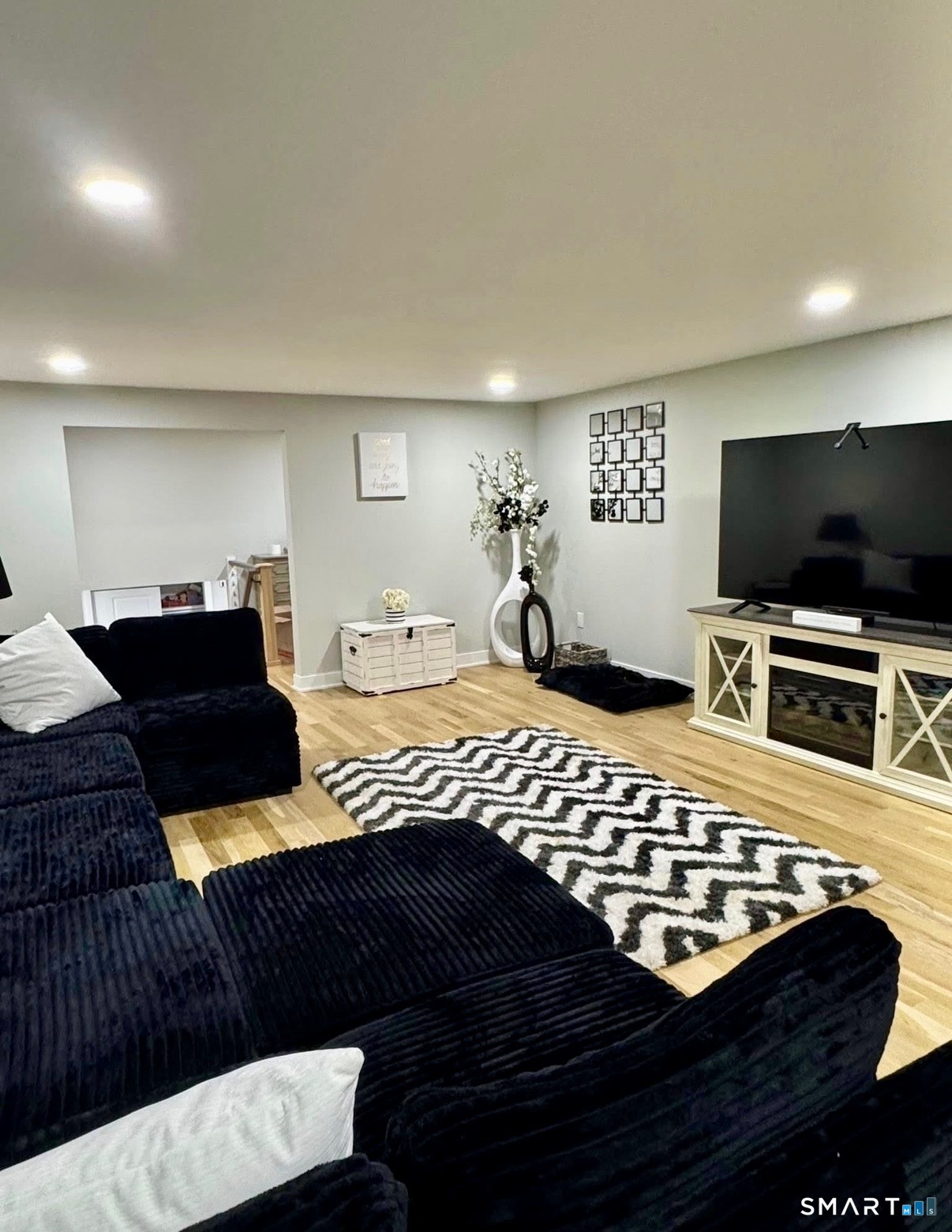 39 Farm Hill Road Wallingford, CT 06492 - Photo 17 of 32