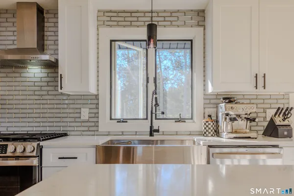 $714,900 | 39 Farm Hill Road, Wallingford, CT 06492