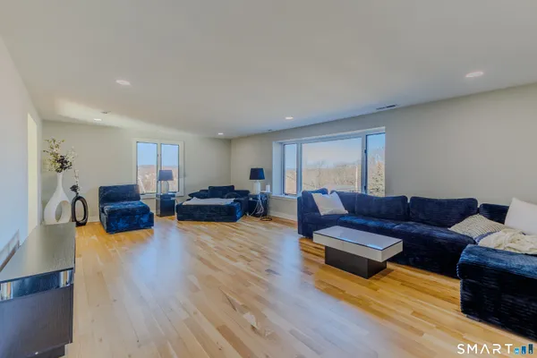 $714,900 | 39 Farm Hill Road, Wallingford, CT 06492