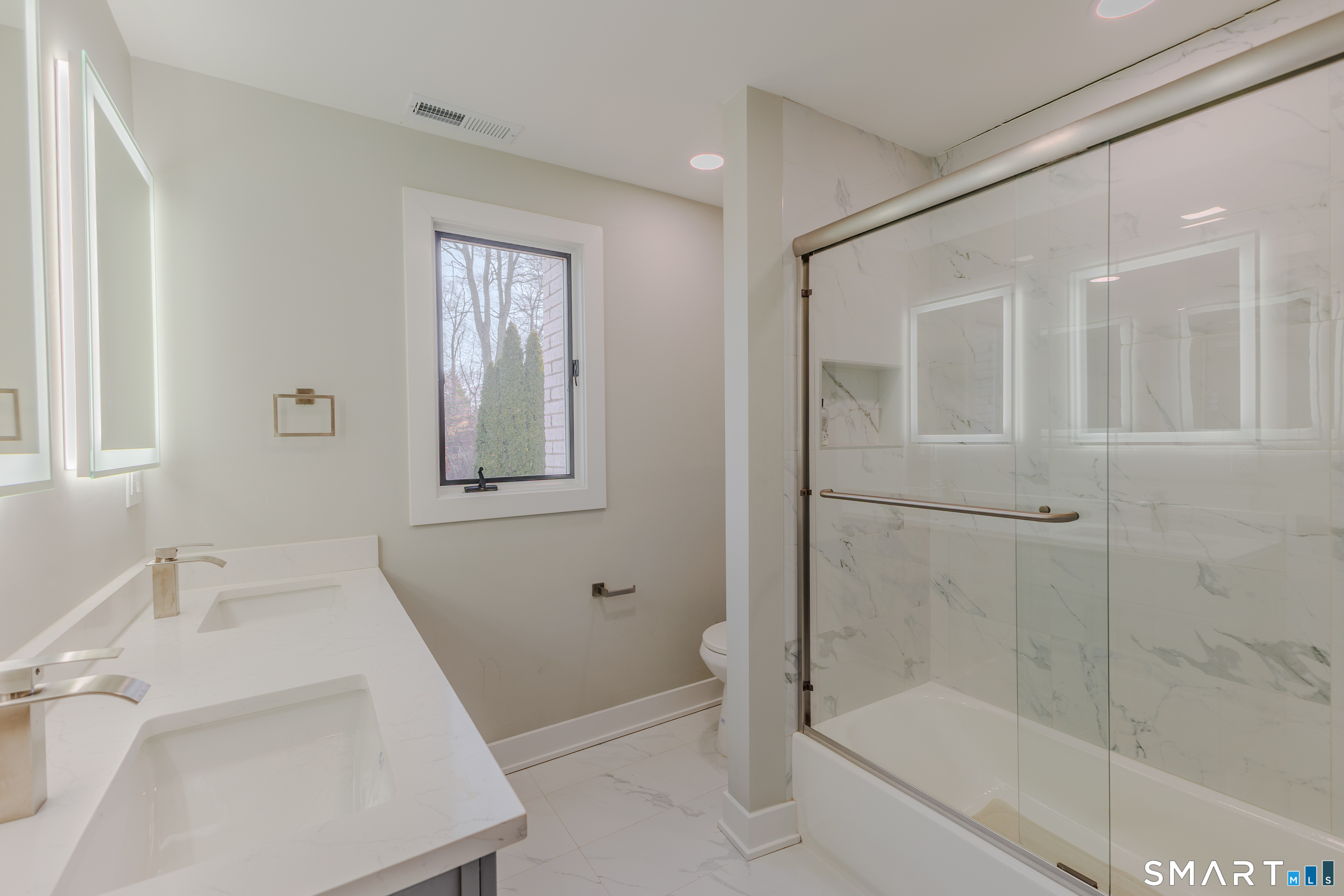 39 Farm Hill Road Wallingford, CT 06492 - Photo 9 of 32