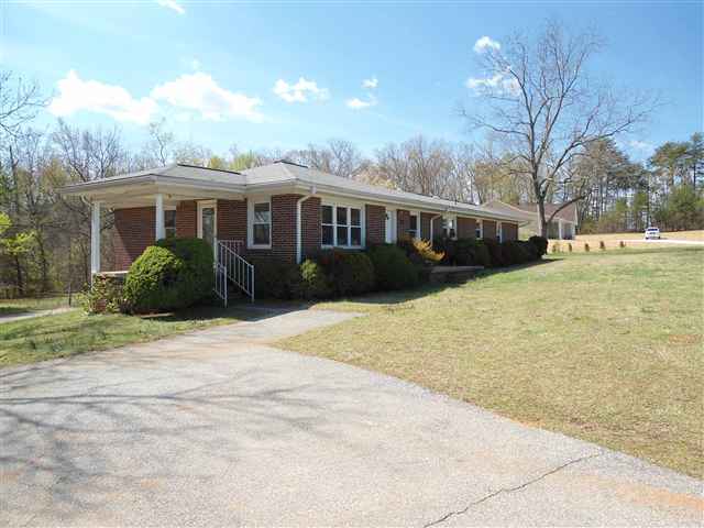 81 Stallings Road Taylors, SC 29687 - Photo 3 of 22 Gallery Image 3