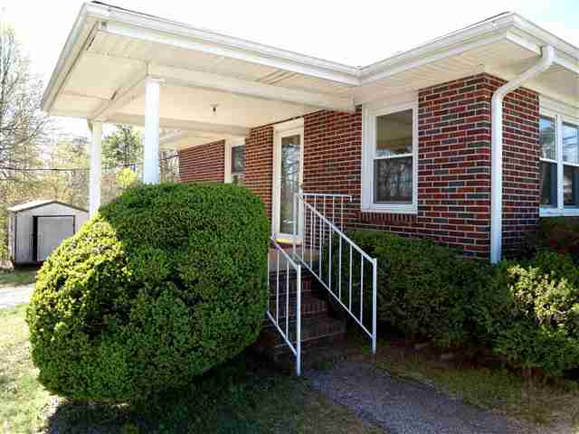 81 Stallings Road Taylors, SC 29687 - Photo 4 of 22 Gallery Image 4