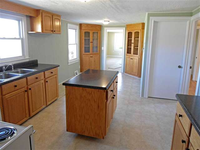 81 Stallings Road Taylors, SC 29687 - Photo 10 of 22 Gallery Image 10
