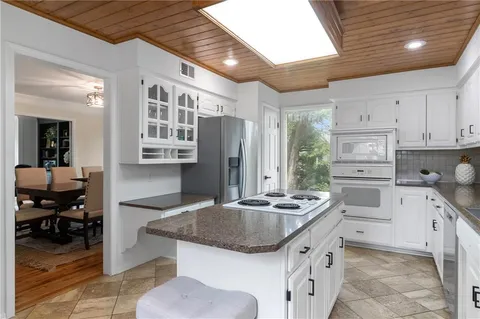 $605,000 | 12844 Granada Lane, Leawood, KS 66209