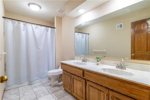 $605,000 | 12844 Granada Lane, Leawood, KS 66209