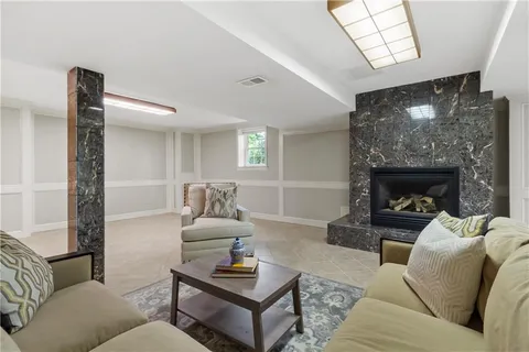 $605,000 | 12844 Granada Lane, Leawood, KS 66209