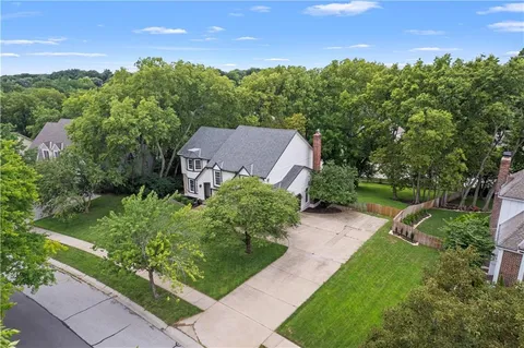 $605,000 | 12844 Granada Lane, Leawood, KS 66209