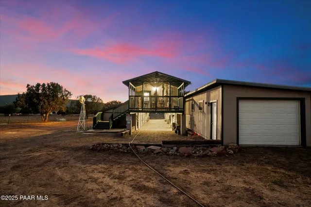 $3,499,700 | 33425 Cowboy Clint Road, Seligman, AZ 86337