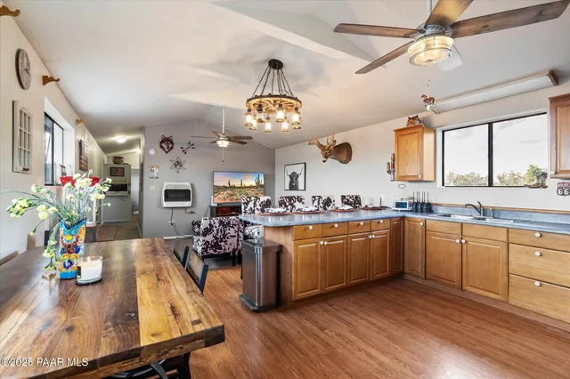 $3,499,700 | 33425 Cowboy Clint Road, Seligman, AZ 86337