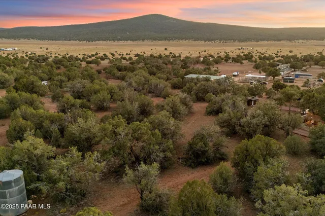 $3,499,700 | 33425 Cowboy Clint Road, Seligman, AZ 86337