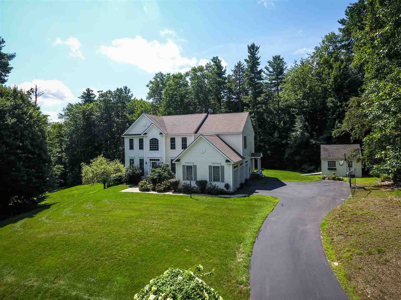 32 Barr Farm Road Bedford, NH 03110 - Photo 1 of 40