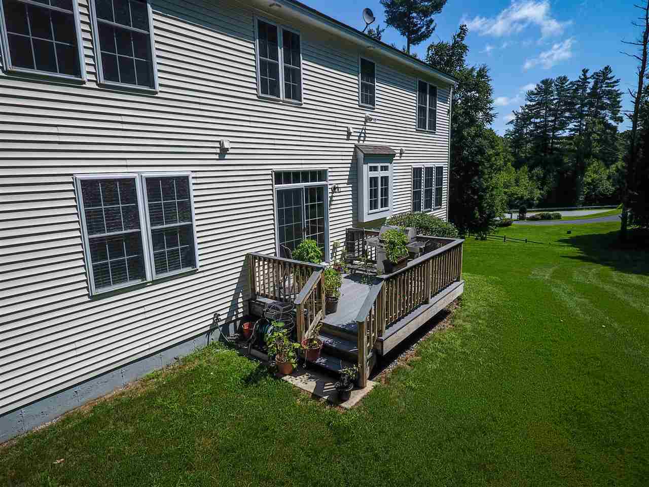 32 Barr Farm Road Bedford, NH 03110 - Photo 36 of 40