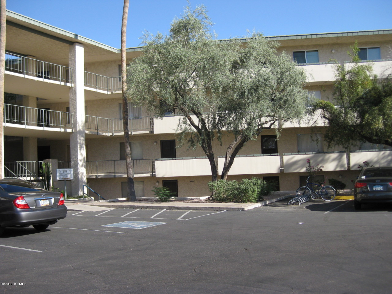 7625 East Camelback Road, Unit 418 Scottsdale, AZ 85251 - Photo 5 of 5 Great location - walk to Old Town