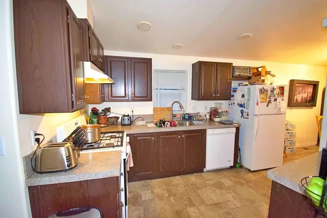 $240,000 | 2950 Iris Avenue, Unit 33, San Diego, CA 92154