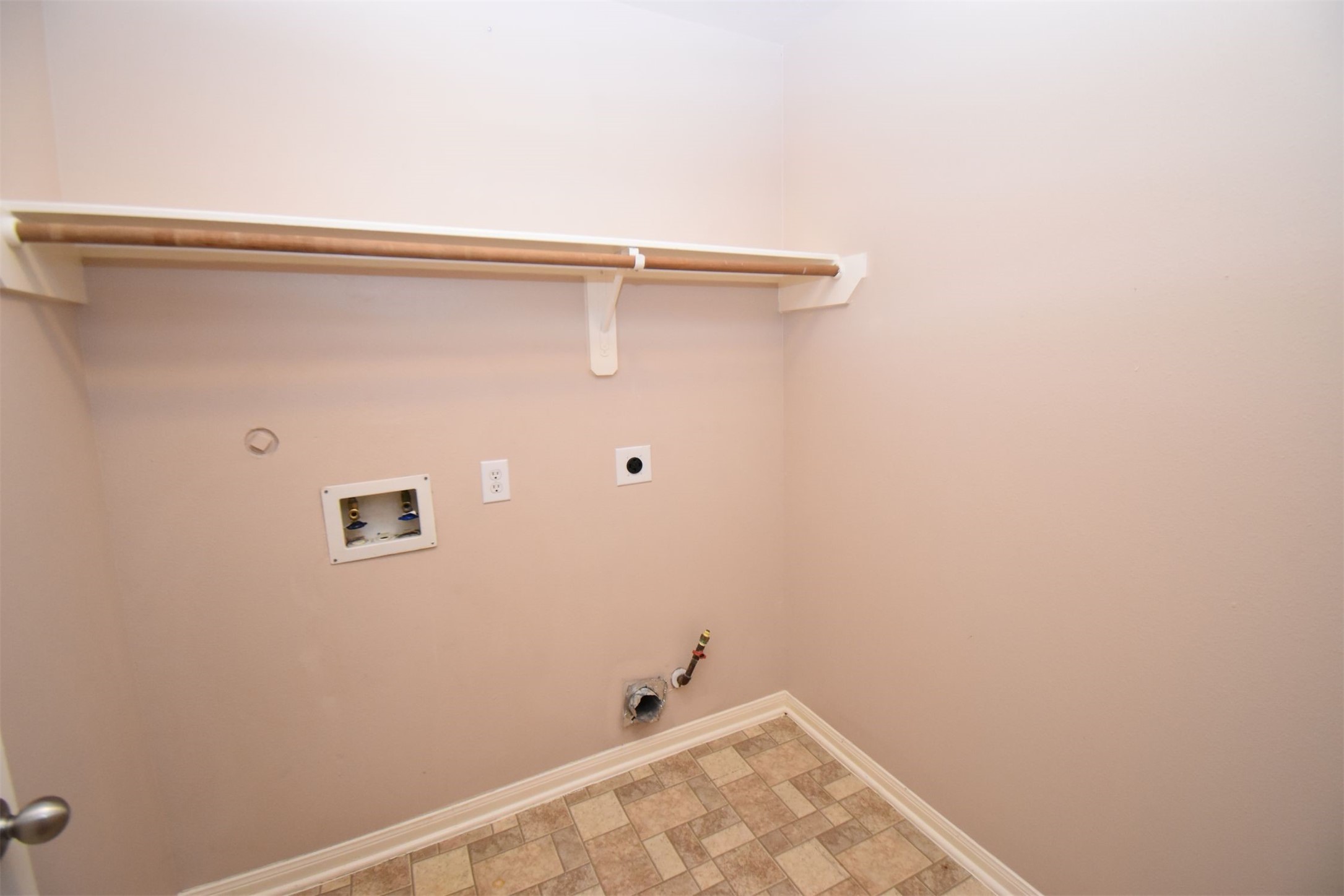 611 Chase More Court Bacliff, TX 77518 - Photo 15 of 20