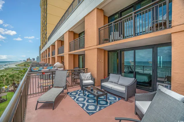 $209,900 | 6900 North Ocean Boulevard, Unit 519, Myrtle Beach, SC 29572