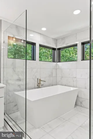 $2,599,000 | 501 Yeonas Drive Southwest, Vienna, VA 22180