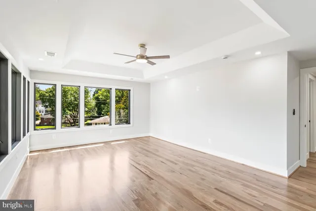 $2,599,000 | 501 Yeonas Drive Southwest, Vienna, VA 22180