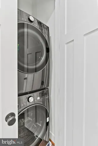 $2,599,000 | 501 Yeonas Drive Southwest, Vienna, VA 22180